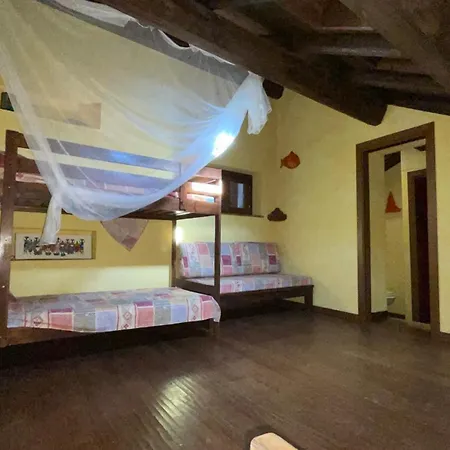 Nyaraló Sorprendente Oasi Nei Boschi Di Savona